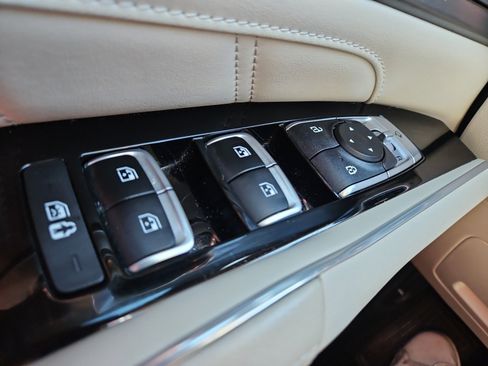 Used 2024 Kia Sorento SX Prestige image 22