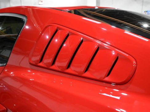 Used 2010 Ford Mustang GT image 9