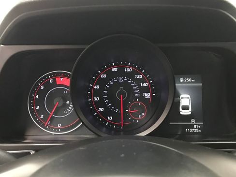 Used 2023 Hyundai Elantra SE image 17