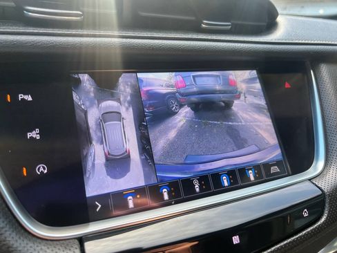 Used 2020 Cadillac XT5 Premium Luxury AWD/4WD image 34
