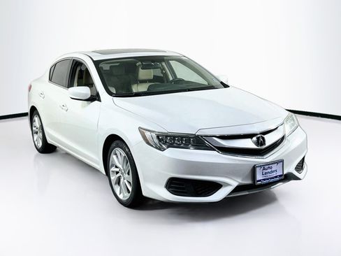 Used 2017 Acura ILX FWD image 3