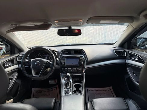 Used 2017 Nissan Maxima 3.5 SV FWD image 18