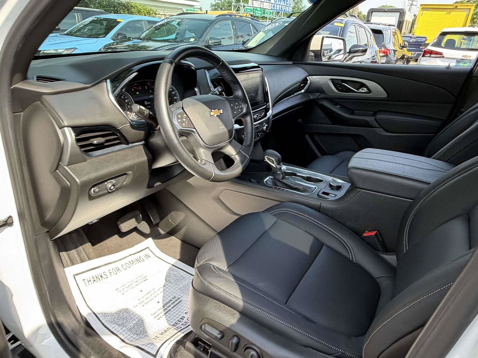 Certified 2023 Chevrolet Traverse LT FWD image 12