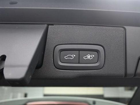 Used 2024 Volvo XC60 B5 Core AWD/4WD image 28