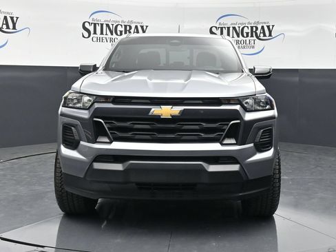 Used 2025 Chevrolet Colorado LT w/ Advanced Trailering Package RWD image 2