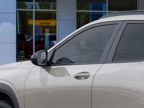 New 2026 Chevrolet Trax RS w/ Driver Confidence Package FWD image 12