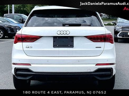 Used 2023 Audi Q3 2.0T Premium w/ Convenience Package AWD/4WD image 4
