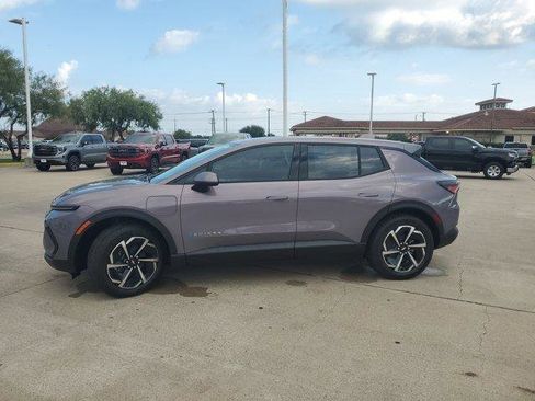 New 2026 Chevrolet Equinox EV LT image 4