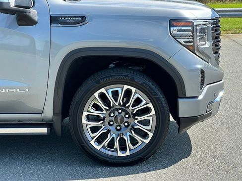 Used 2023 GMC Sierra 1500 Denali Ultimate AWD/4WD image 41