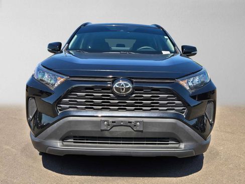 Certified 2020 Toyota RAV4 LE w/ Carpet Mat Package AWD/4WD image 9