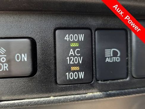 Used 2019 Toyota Tacoma TRD Off-Road w/ Technology Package AWD/4WD image 24