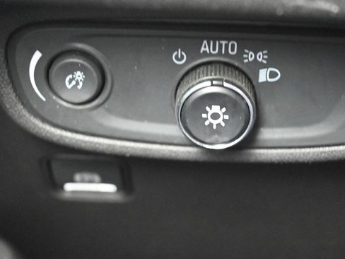 Used 2020 GMC Terrain SLE w/ Driver Convenience Package AWD/4WD image 13