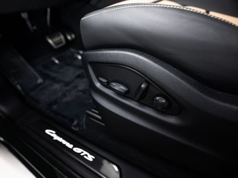 Certified 2026 Porsche Cayenne GTS image 22