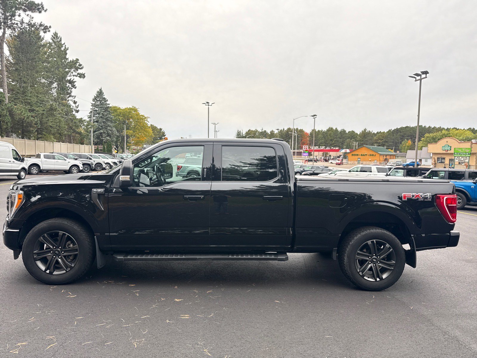 Used 2021 Ford F150 XLT w/ Equipment Group 302A High AWD/4WD image 4