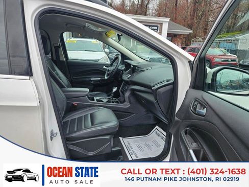 Used 2019 Ford Escape SEL image 13