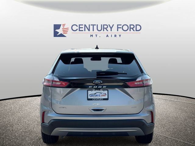 Used 2023 Ford Edge SEL AWD/4WD image 3