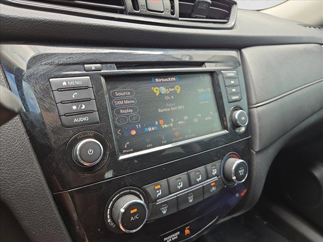 Used 2020 Nissan Rogue S FWD image 14