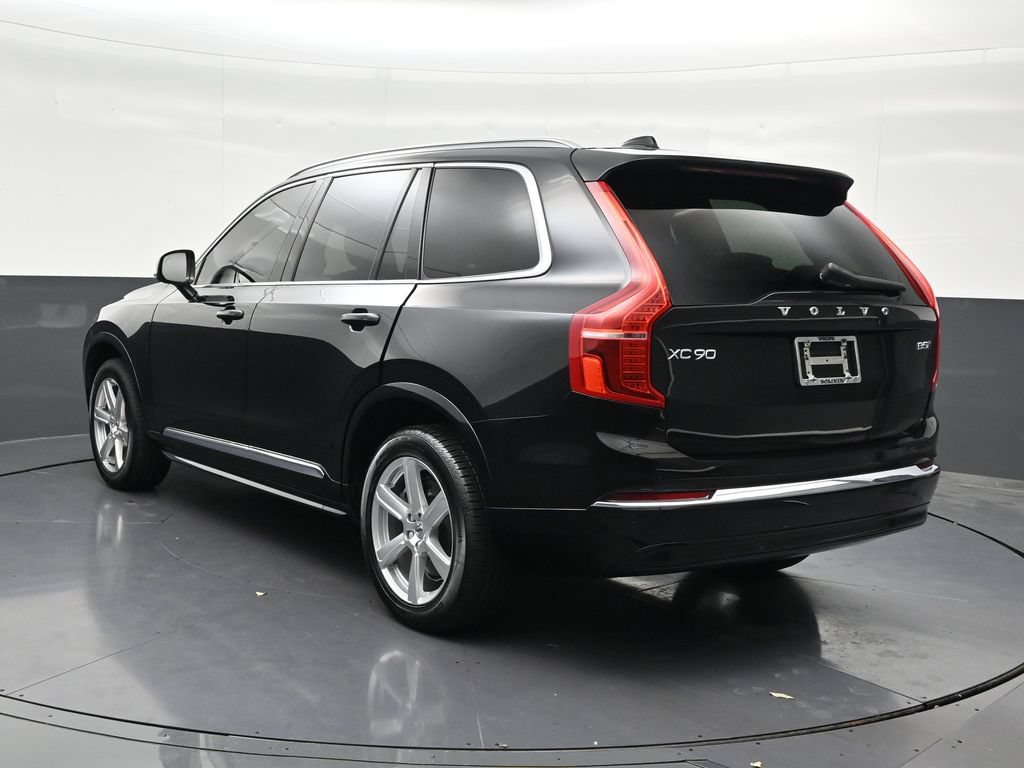 Certified 2024 Volvo XC90 B5 Core AWD/4WD image 3