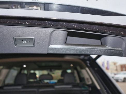 New 2026 Volkswagen Atlas SE FWD image 11