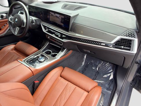 Certified 2023 BMW X7 M60i w/ Executive Package image 13