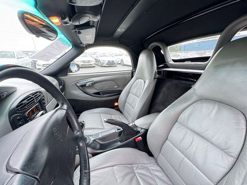 Used 2000 Porsche Boxster RWD image 10