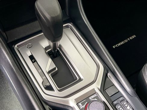 Used 2023 Subaru Forester Premium image 25