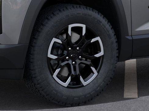 New 2026 Chevrolet Equinox ACTIV FWD image 9