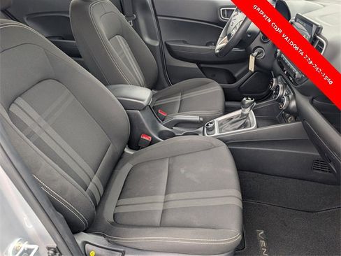 Used 2022 Hyundai Venue SEL w/ Cargo Package image 24