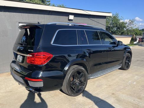 Used 2013 Mercedes-Benz GL 550 4MATIC image 11