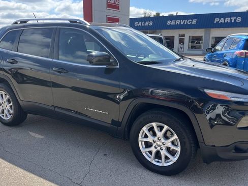 Used 2015 Jeep Cherokee Latitude w/ Cold Weather Group image 6
