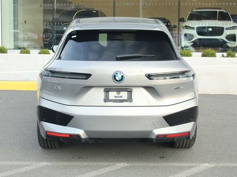 Used 2024 BMW iX xDrive50 w/ Premium Package image 7