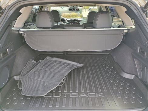 Certified 2025 Subaru Outback Limited w/ Popular Package #2 image 18