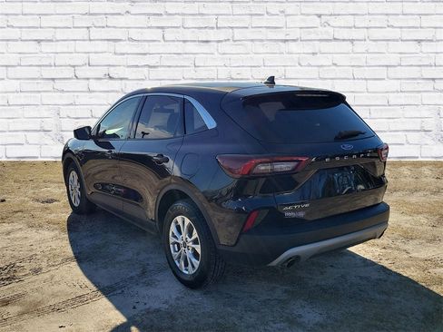 Used 2024 Ford Escape Active image 3