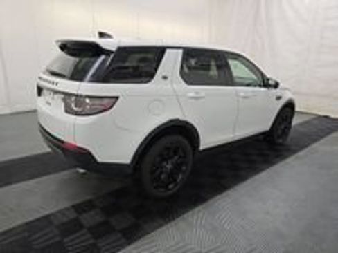 Used 2019 Land Rover Discovery Sport HSE AWD/4WD image 12