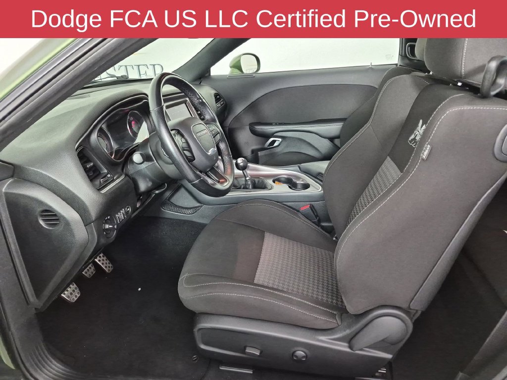 Used 2022 Dodge Challenger R/T Scat Pack RWD image 17