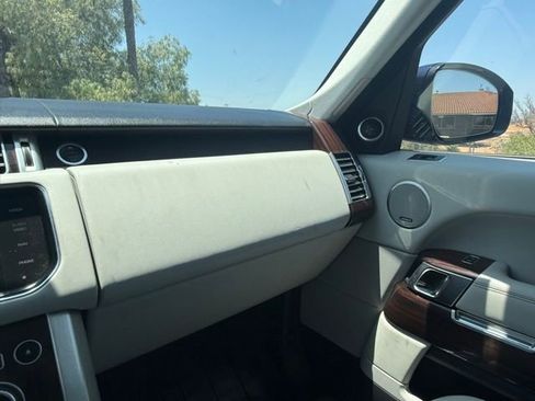 Used 2014 Land Rover Range Rover Supercharged image 29