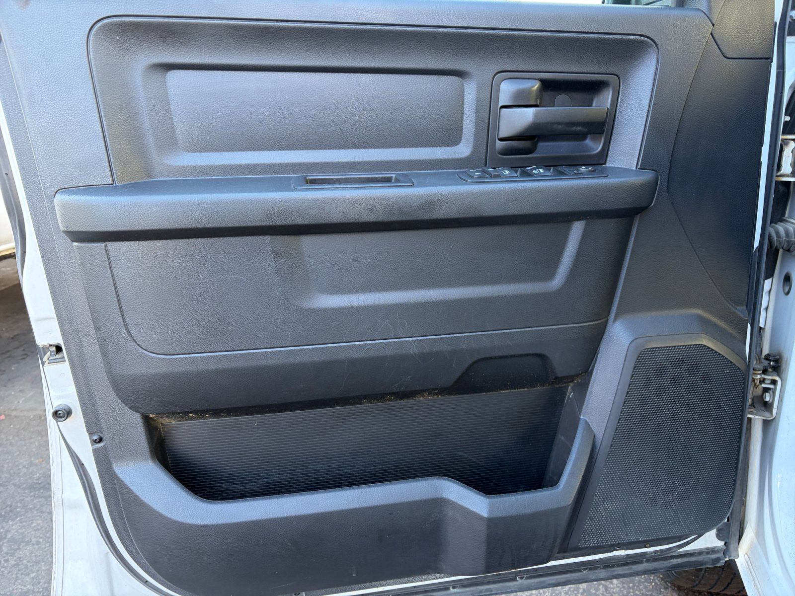 Used 2017 RAM 1500 Express AWD/4WD image 9