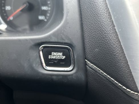 Used 2023 GMC Acadia SLE w/ Driver Convenience Package image 21