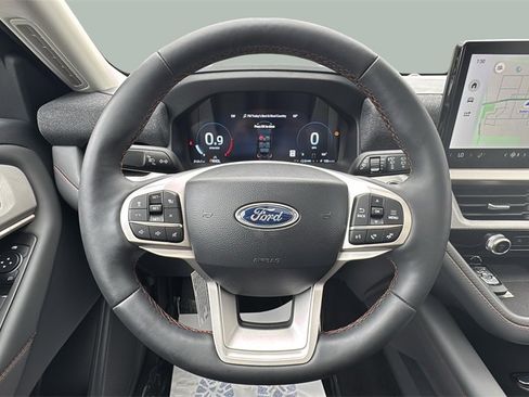 New 2025 Ford Explorer Active w/ Active Comfort Package image 11
