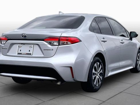 Used 2022 Toyota Corolla LE FWD image 13