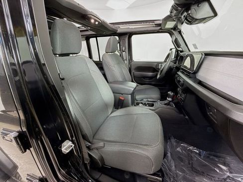 Used 2024 Jeep Wrangler Unlimited Sport AWD/4WD image 24