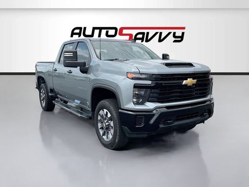 Used 2024 Chevrolet Silverado 2500 Custom w/ Custom Value Package AWD/4WD image 1