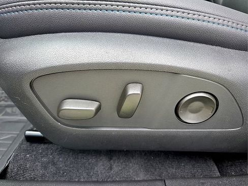 New 2026 Chevrolet Equinox EV LT w/ Convenience Package II AWD/4WD image 14
