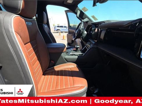 Used 2025 GMC Sierra 1500 Denali Ultimate image 7