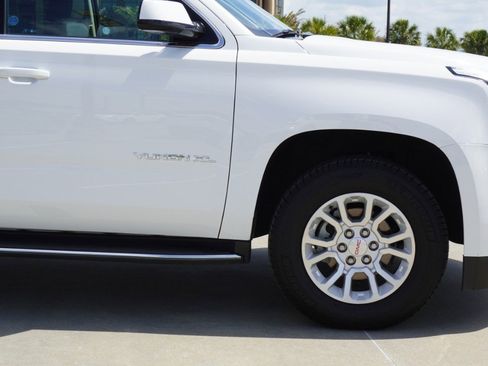 Used 2018 GMC Yukon XL SLT RWD image 9