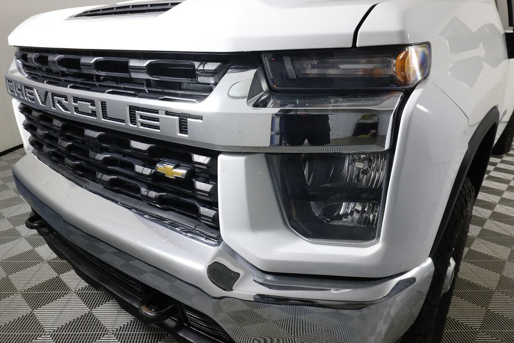Used 2023 Chevrolet Silverado 2500 LT AWD/4WD image 35