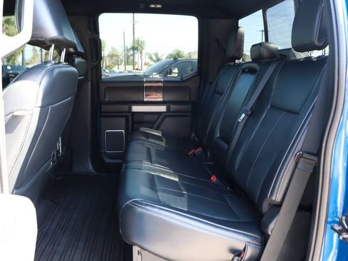 Used 2022 Ford F250 Lariat w/ Black Appearance Package AWD/4WD image 38
