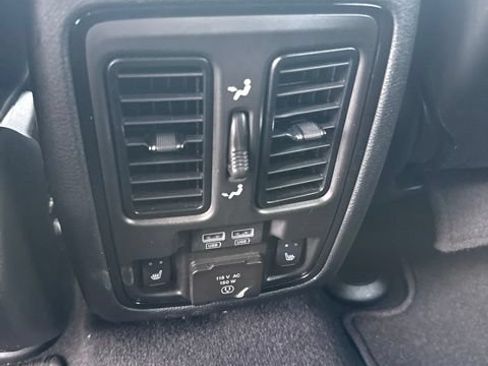 Used 2024 Dodge Durango GT AWD/4WD image 22