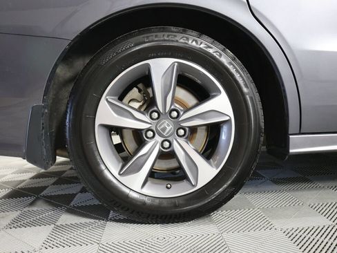 Used 2018 Honda Odyssey Touring image 7
