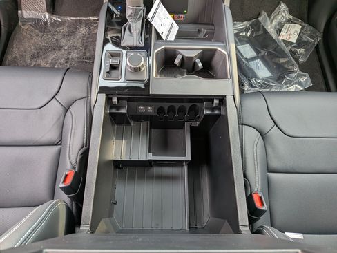 New 2026 Toyota Tundra Limited w/ Limited PVM Package image 22